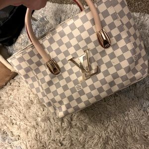 womens knock of louie vuitton